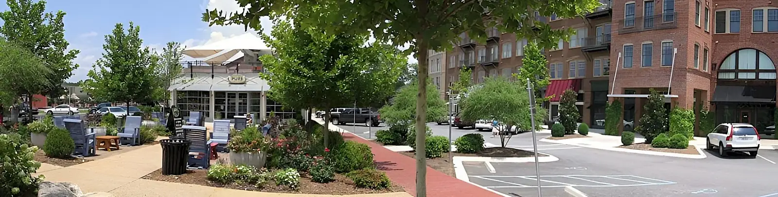 Shops and restaurants along Main Street in downtown Woodstock, Georgia